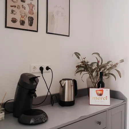Urban Nest - Schwarzwald Apartment *